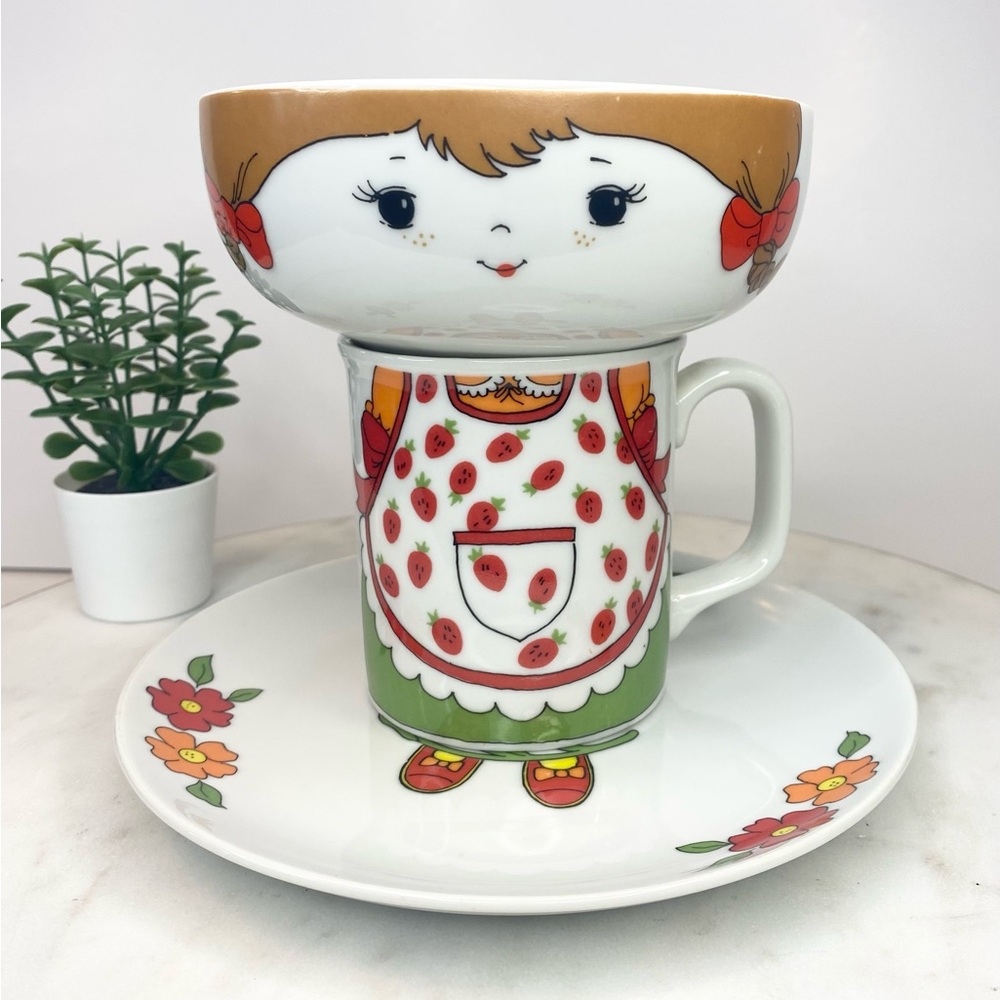 Vintage 70s Strawberry Child’s Plate Set Fred Roberts San Francisco Japan Adorb!